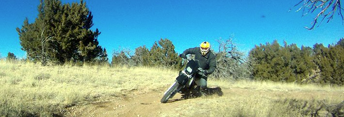 Dirtbiking on the Caja